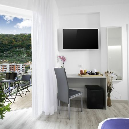 Sirocco Suites Sant'Agnello Exterior foto